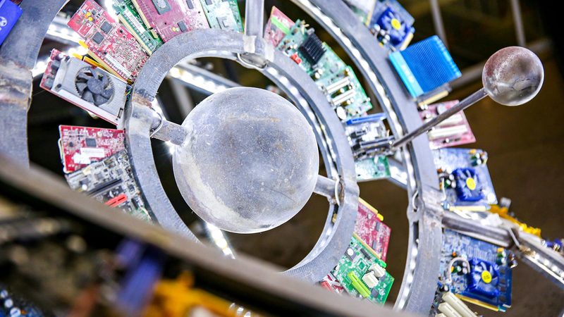 定制化与标准化：教育机构数字化解决方案的差异化选择**